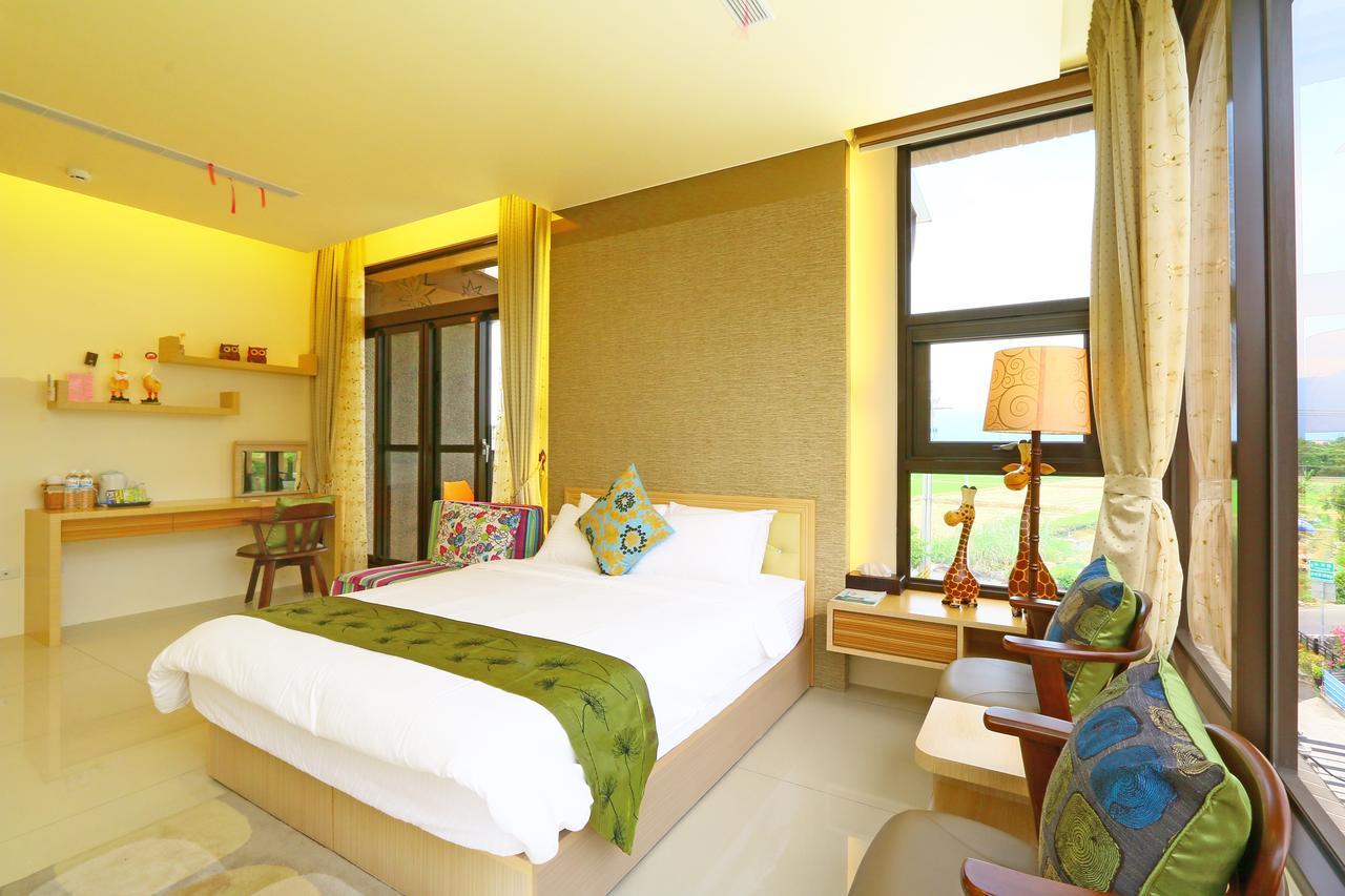 Sakura Love River Bed And Breakfast Дуншань Екстер'єр фото