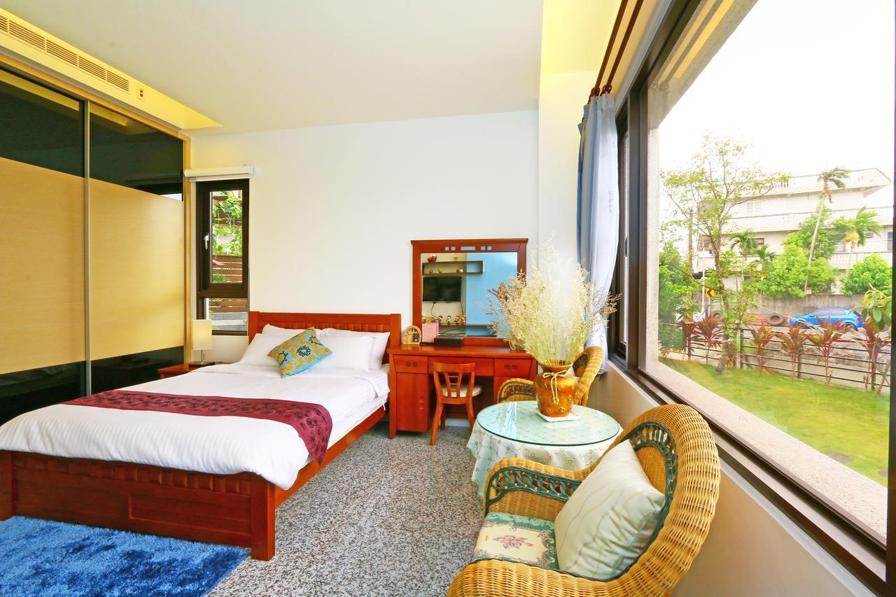 Sakura Love River Bed And Breakfast Дуншань Екстер'єр фото
