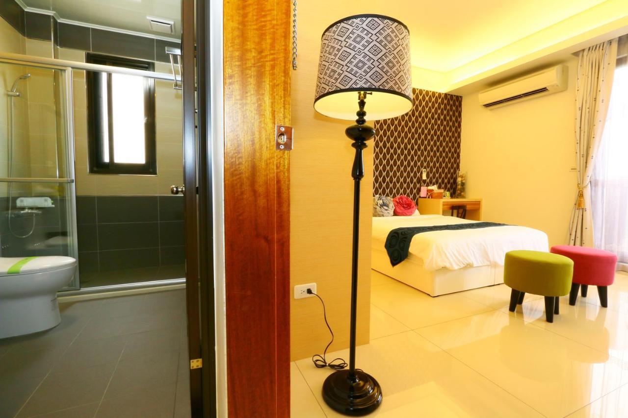 Sakura Love River Bed And Breakfast Дуншань Екстер'єр фото
